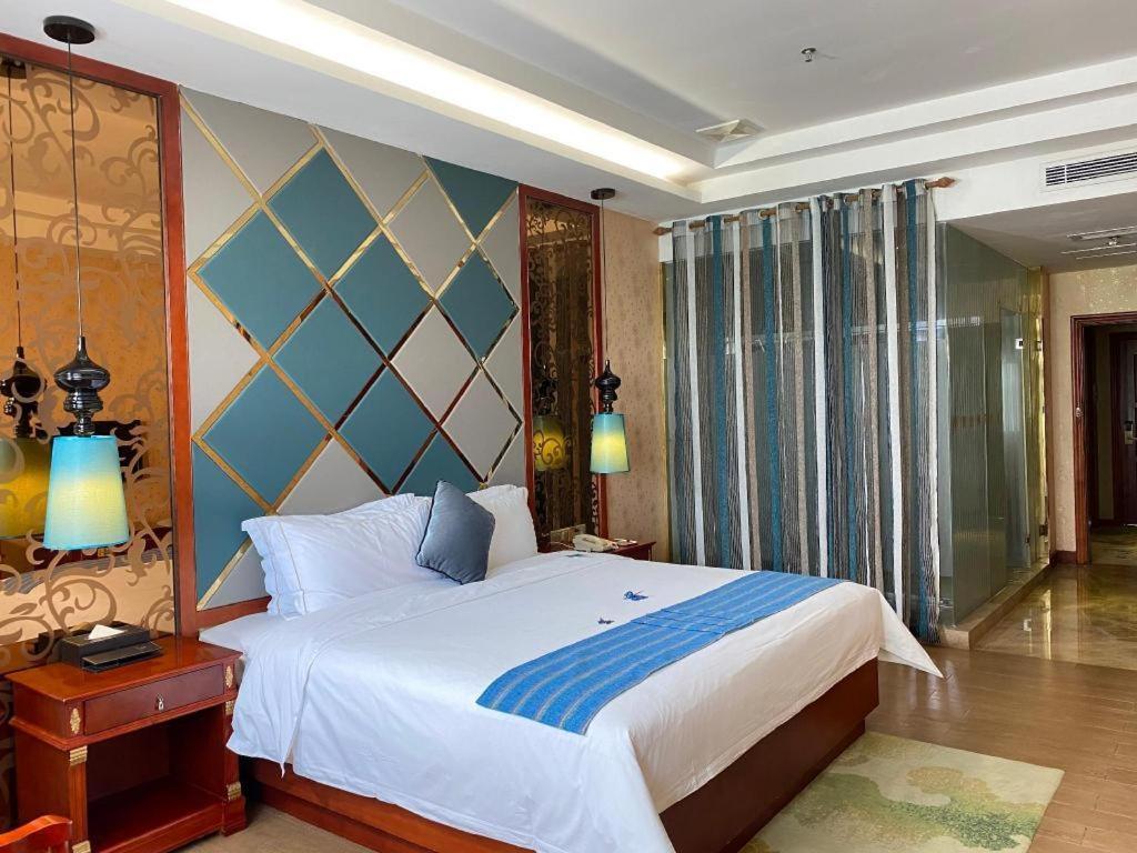 Shenzhen Kai Long International Hotel Екстериор снимка
