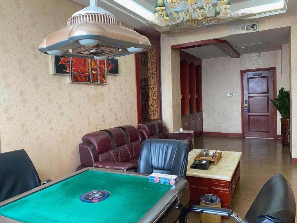 Shenzhen Kai Long International Hotel Екстериор снимка