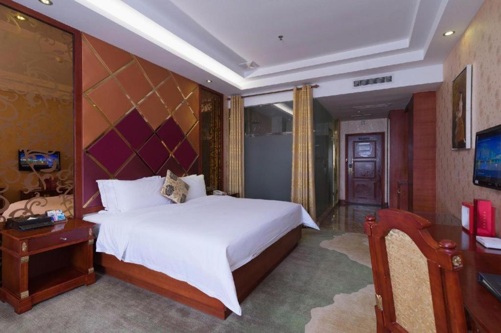Shenzhen Kai Long International Hotel Екстериор снимка